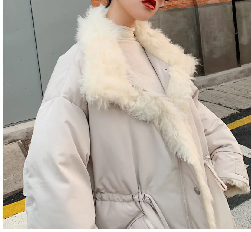 8GIRLS FAUX FUR TRIM PADDED LONG JACKET IN WHITE