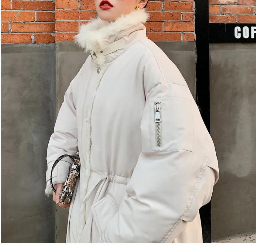 8GIRLS FAUX FUR TRIM PADDED LONG JACKET IN WHITE