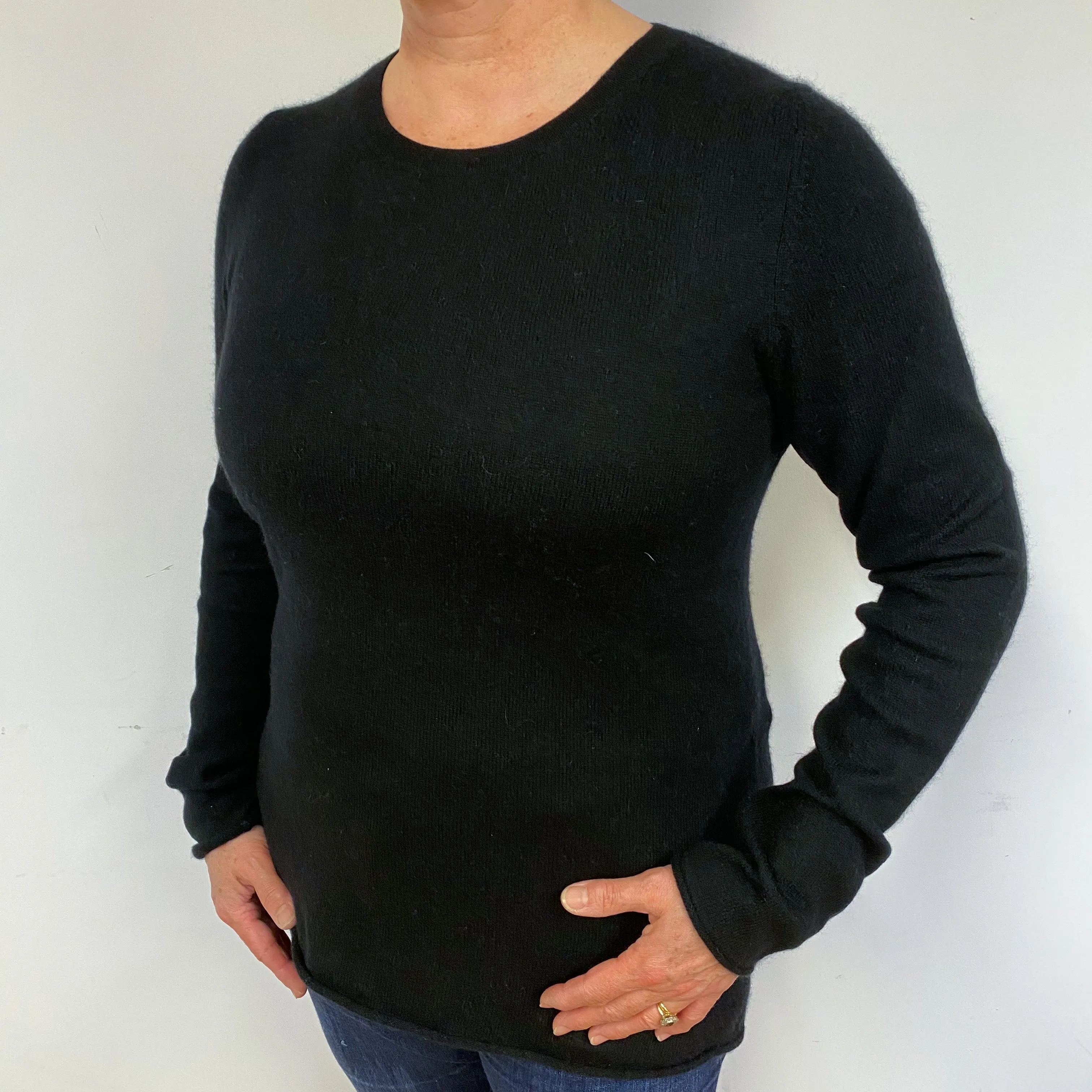 Black Cashmere Crew Neck Jumper Large.