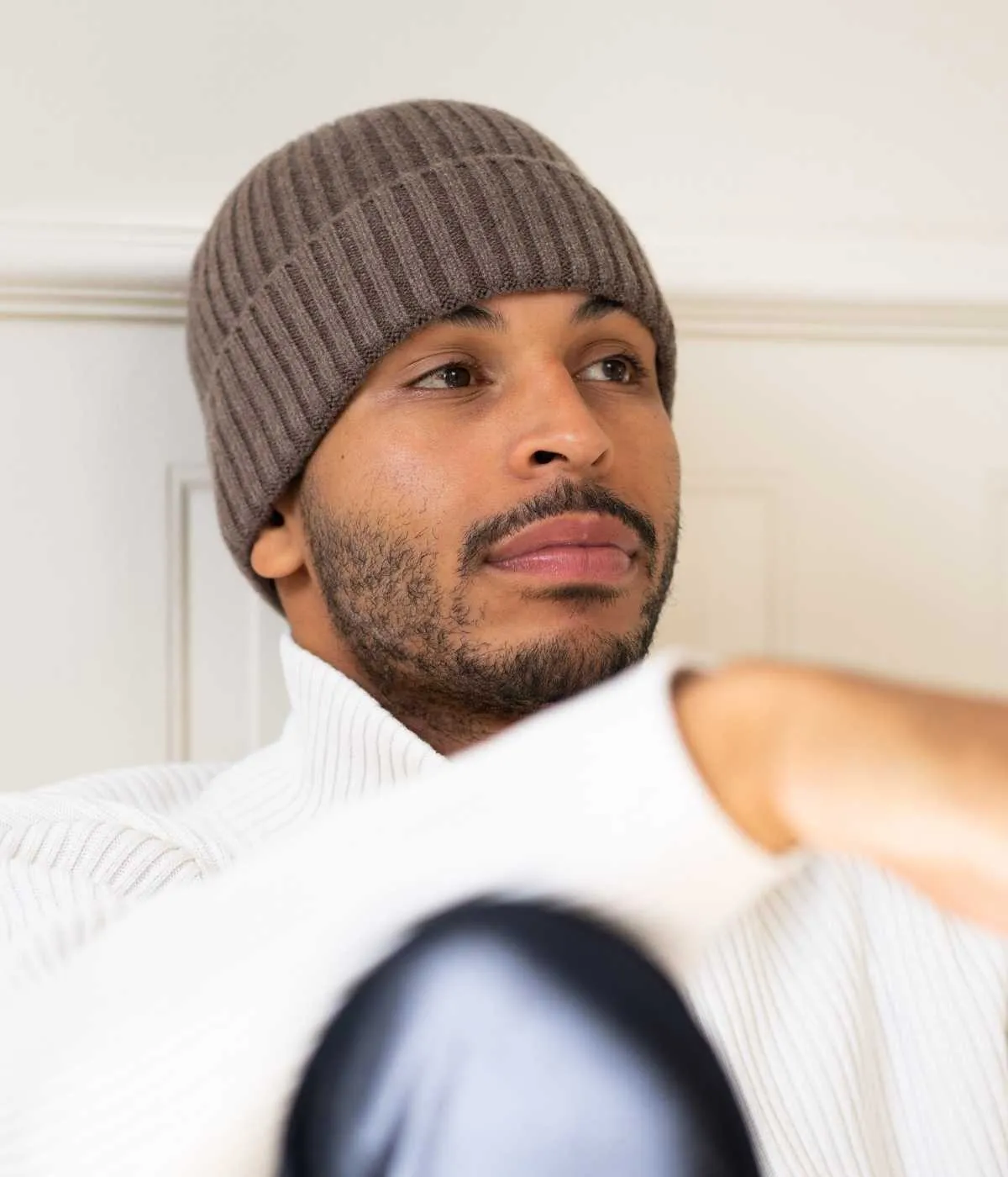 CABLE BEANIE.