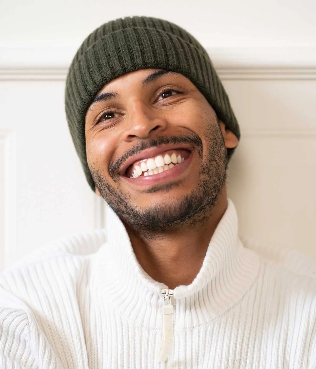 CABLE BEANIE.