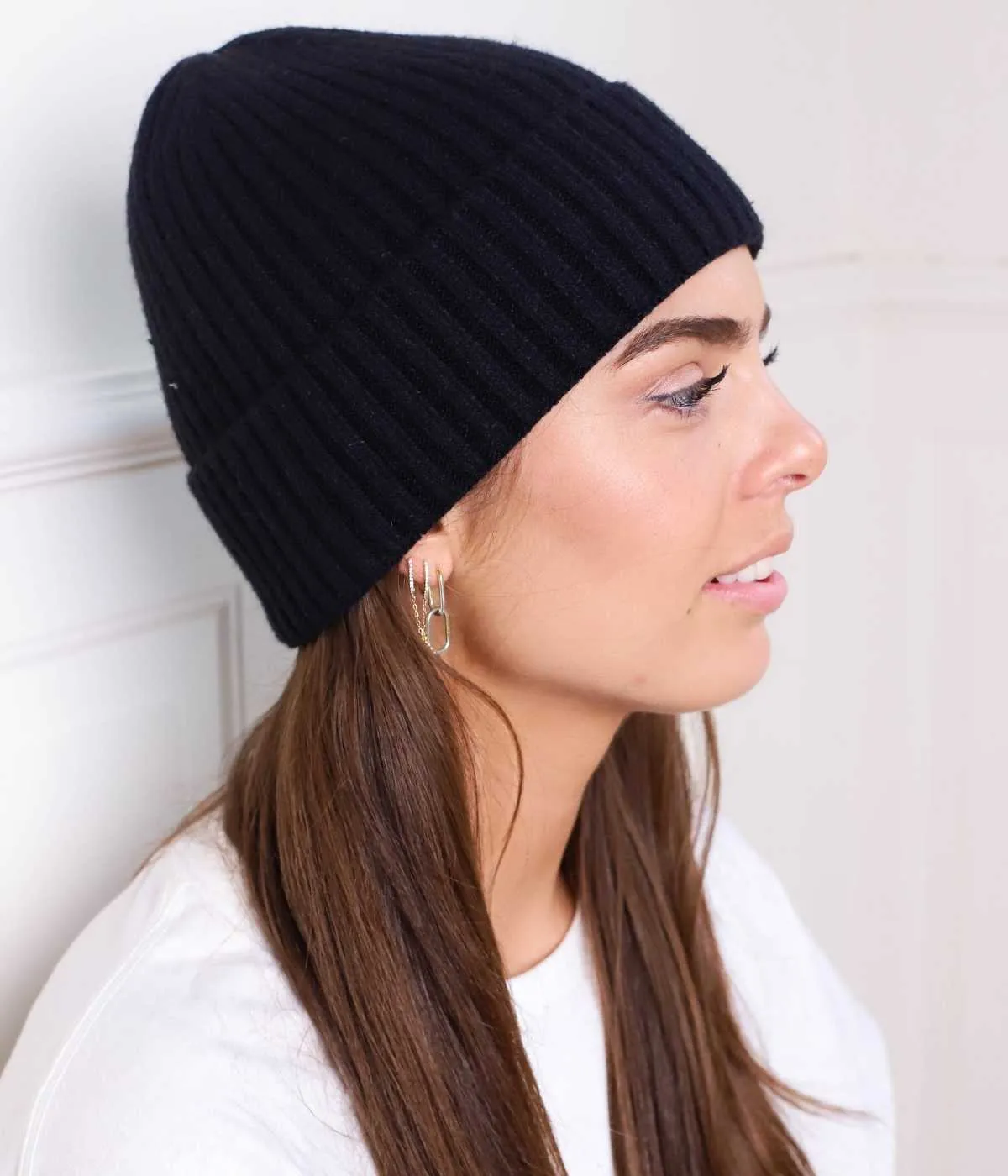 CABLE BEANIE.