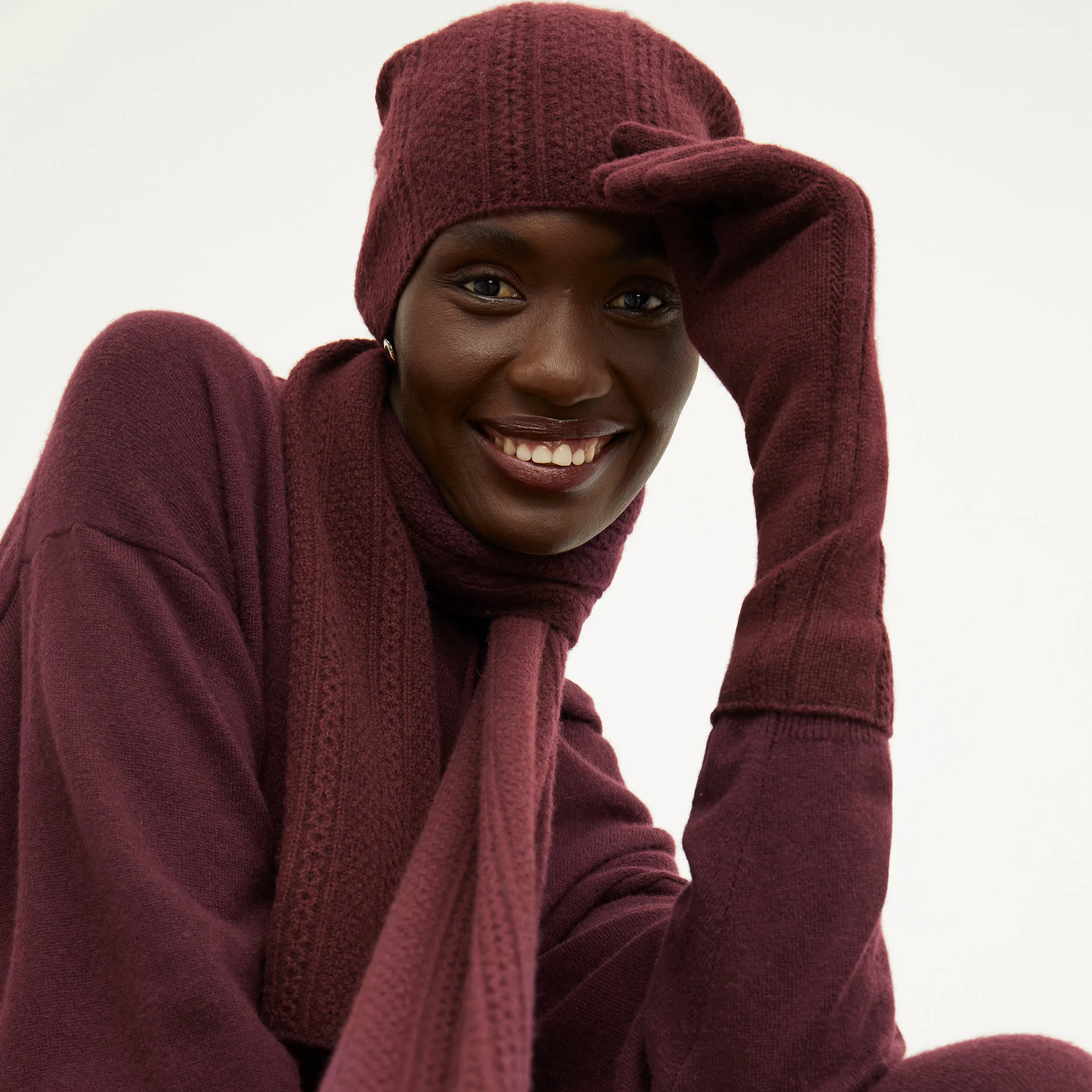 Circle Cable Beanie - Cashmere :: Chianti