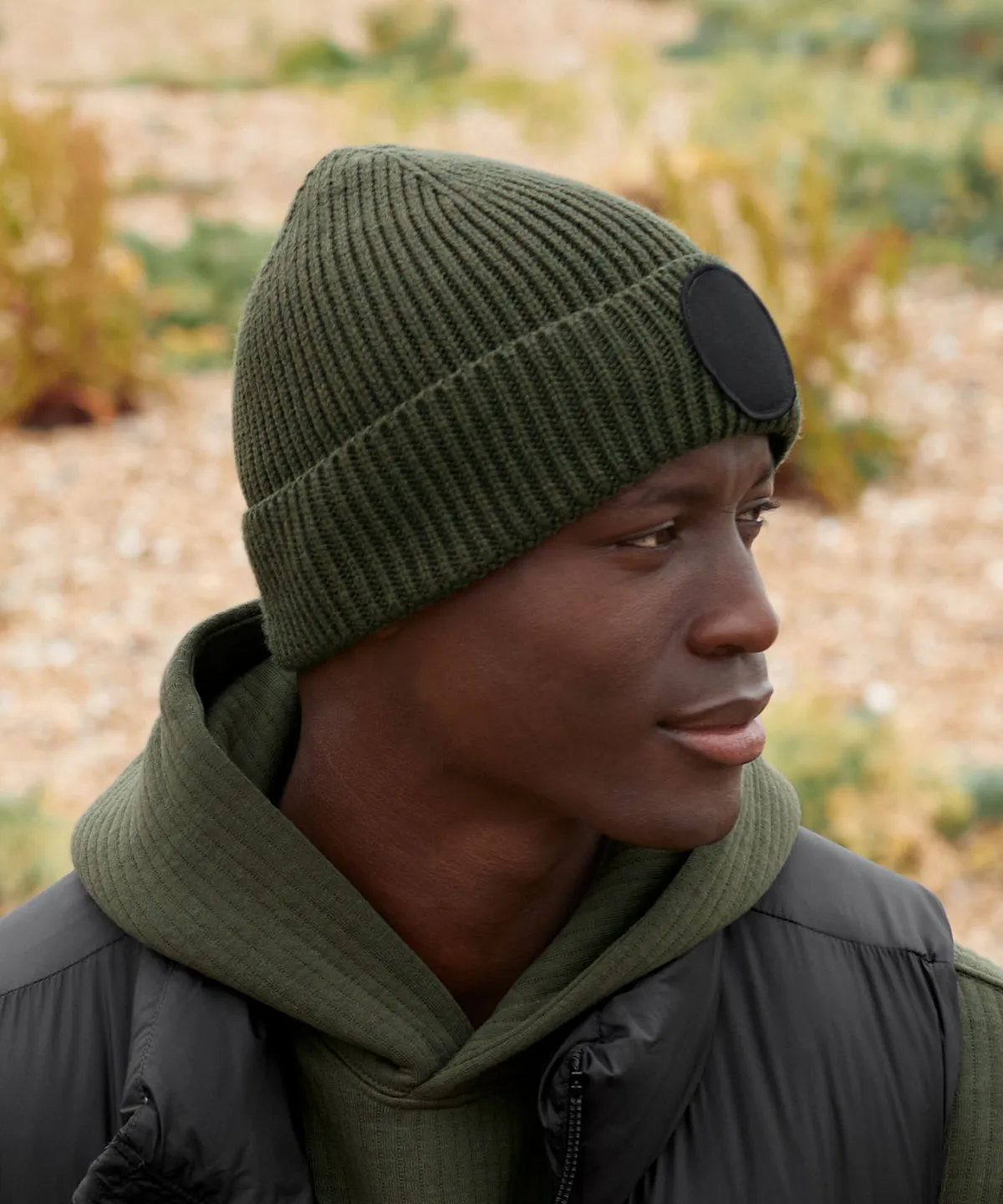 Circular fashion patch beanie | Mustard/Black