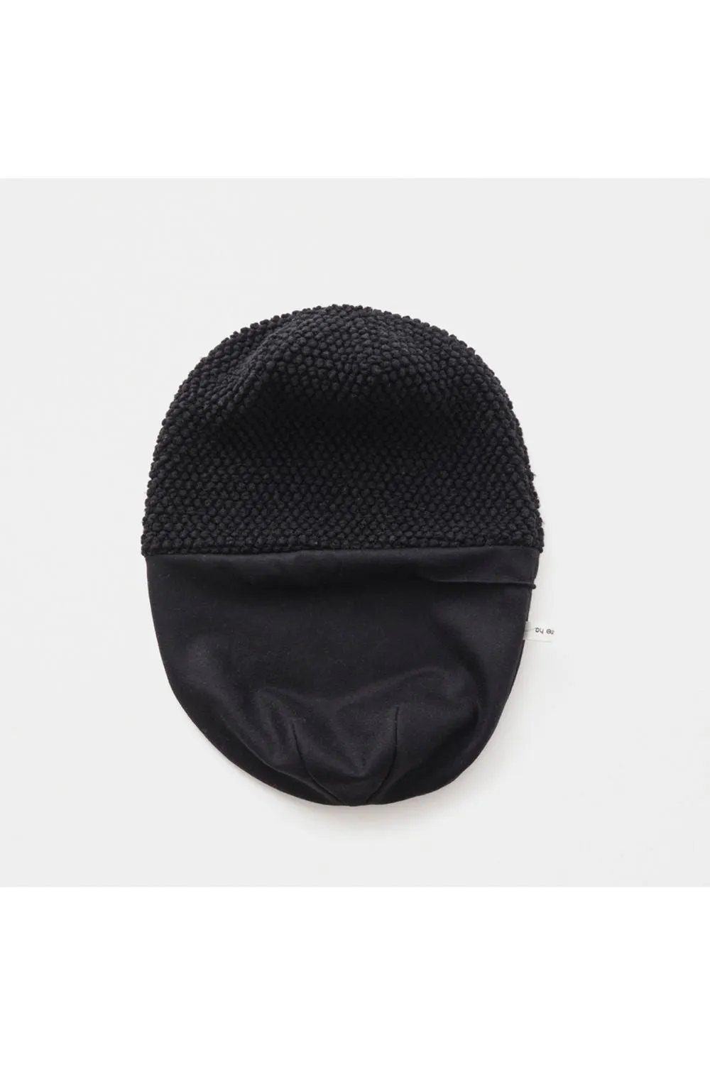 MATURE HA - Reversible Popcorn Beani in Black