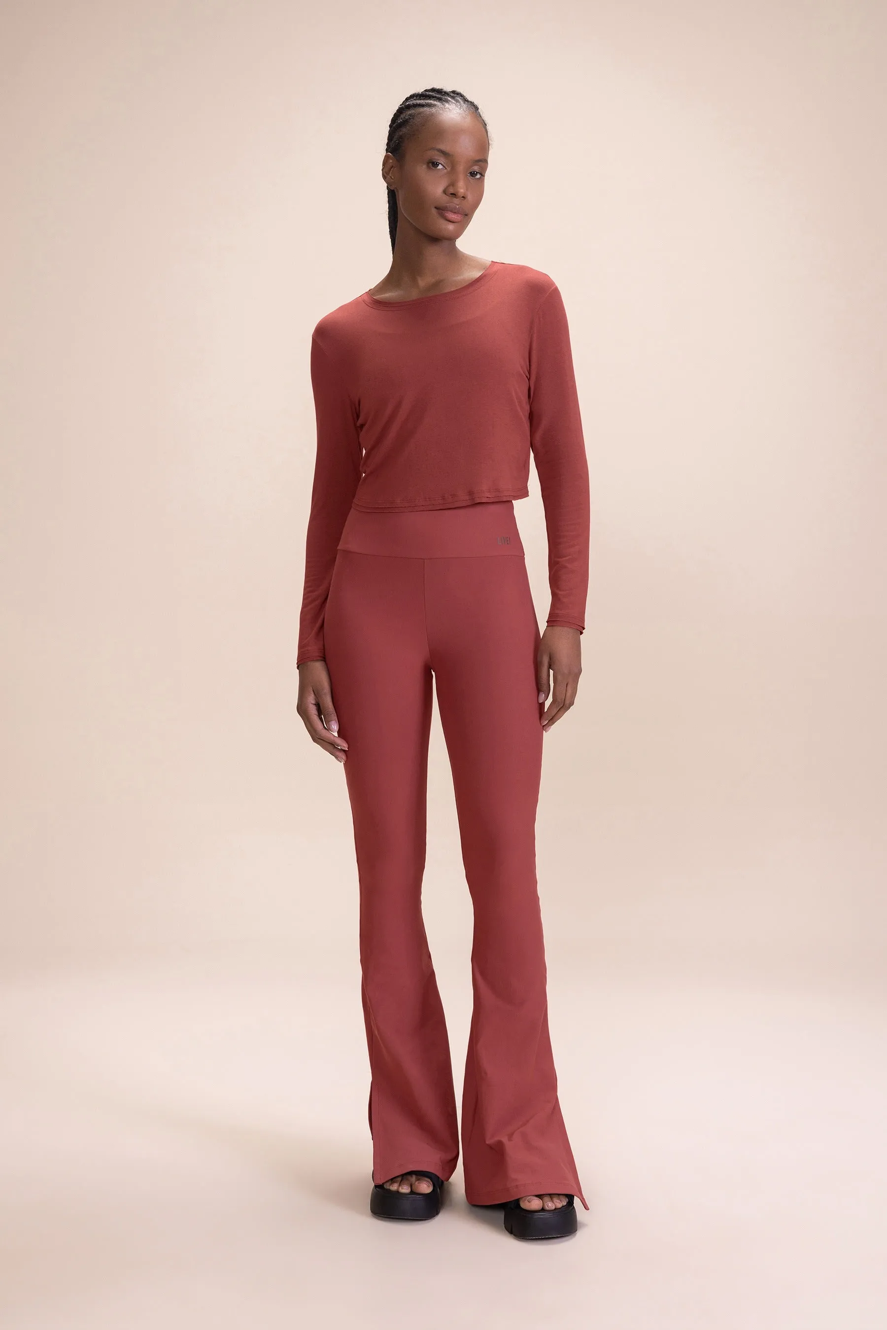 ML Flow Long Sleeve Cropped T-Shirt