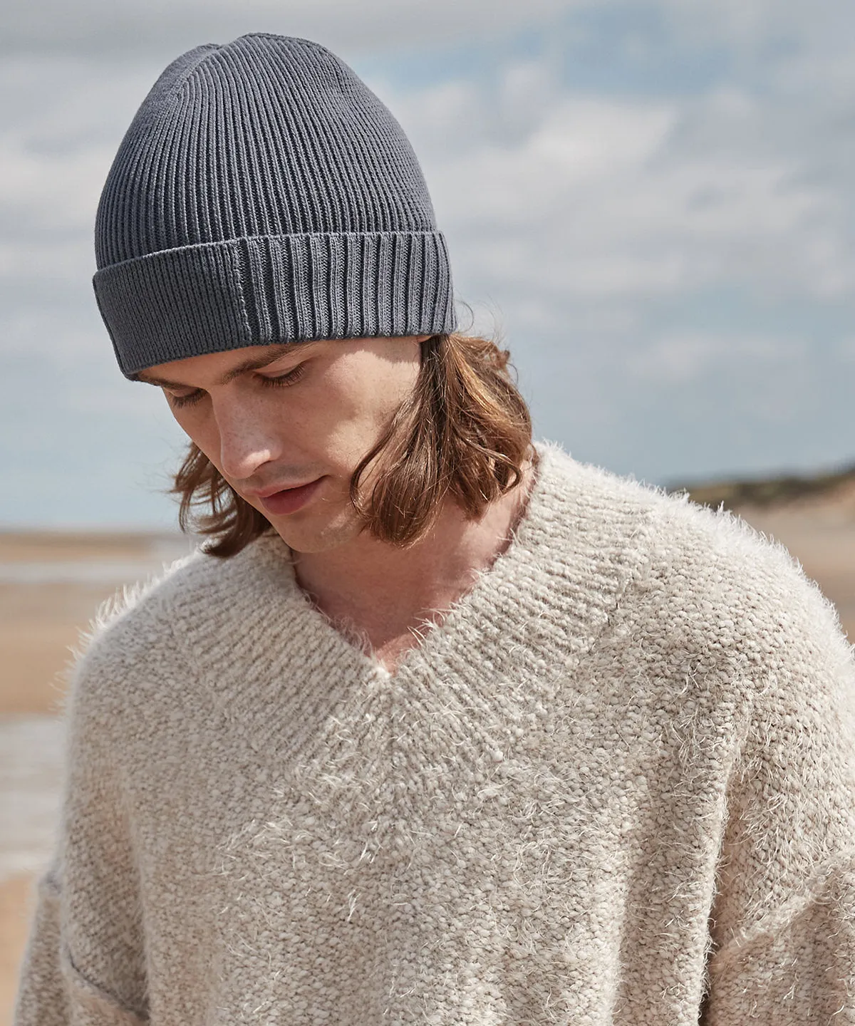 Organic cotton engineered patch beanie | Sand