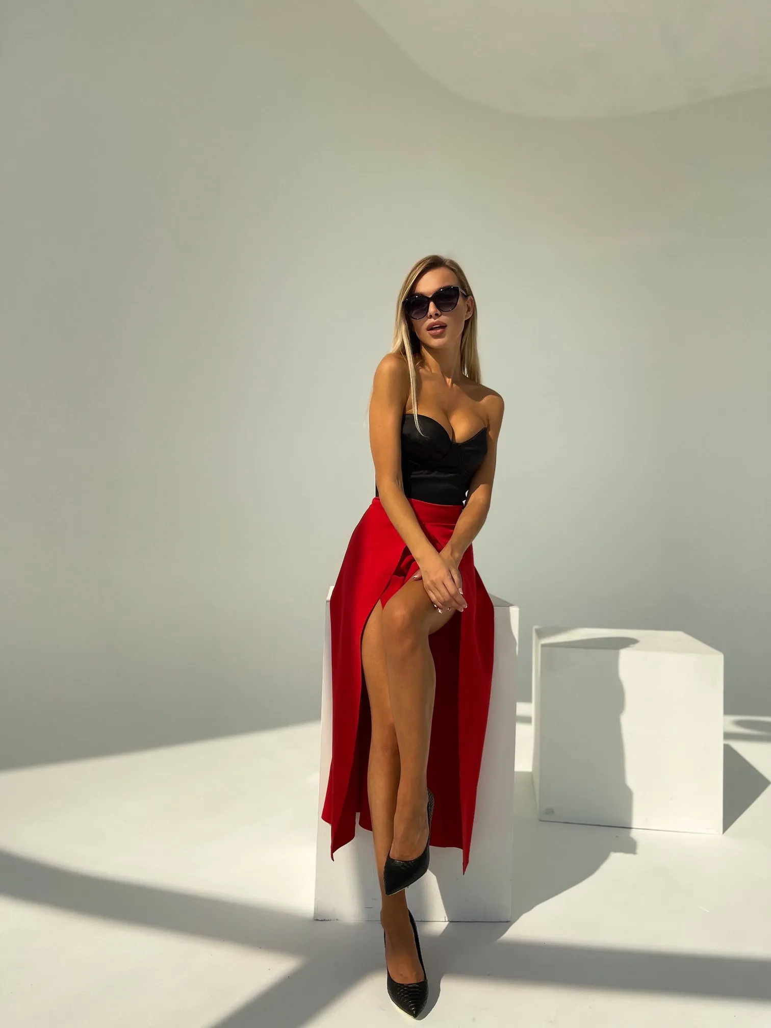 Red High Waist Slit Cuff Сulottes
