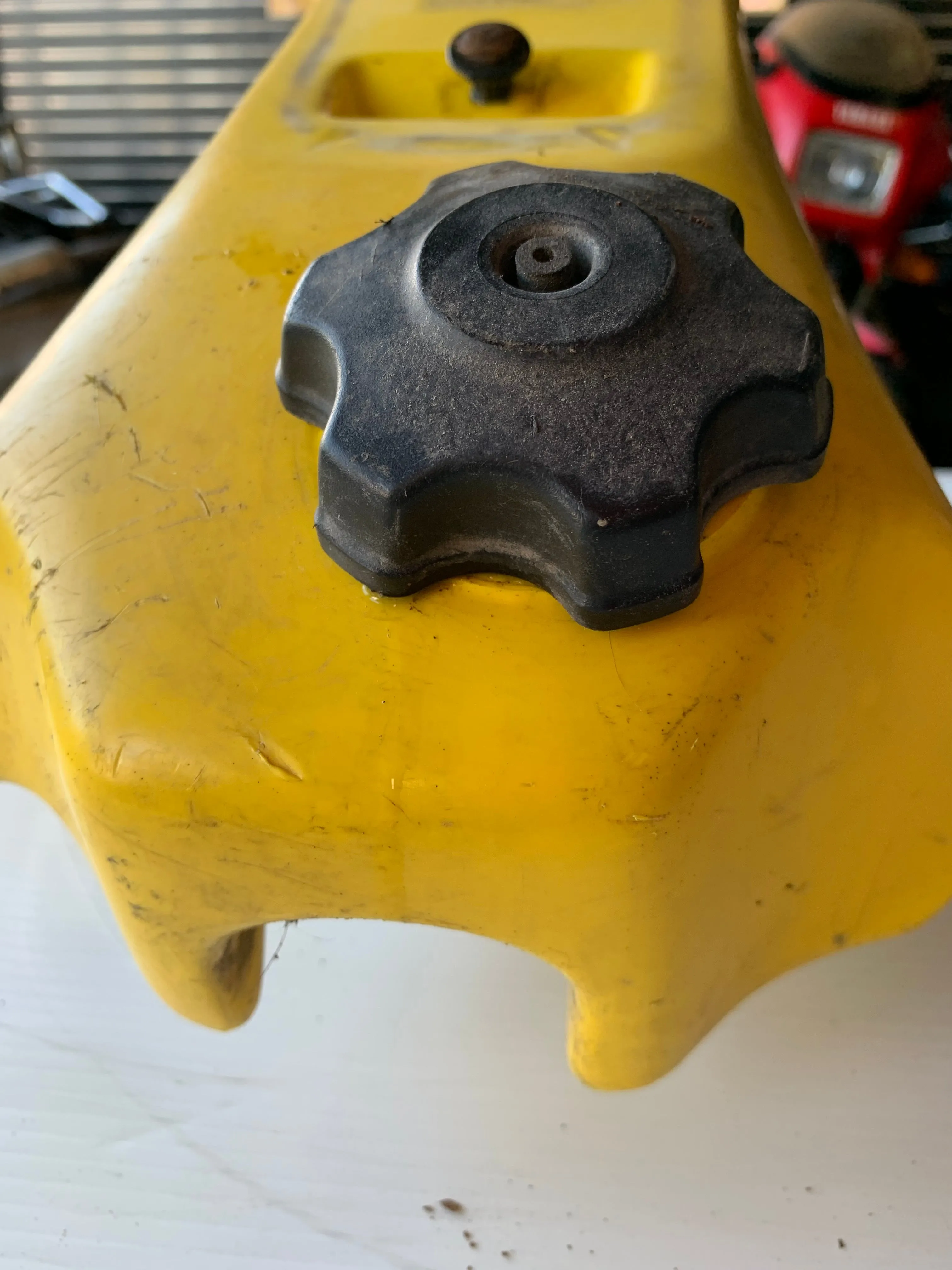RM250 Gas Tank 1989-1992