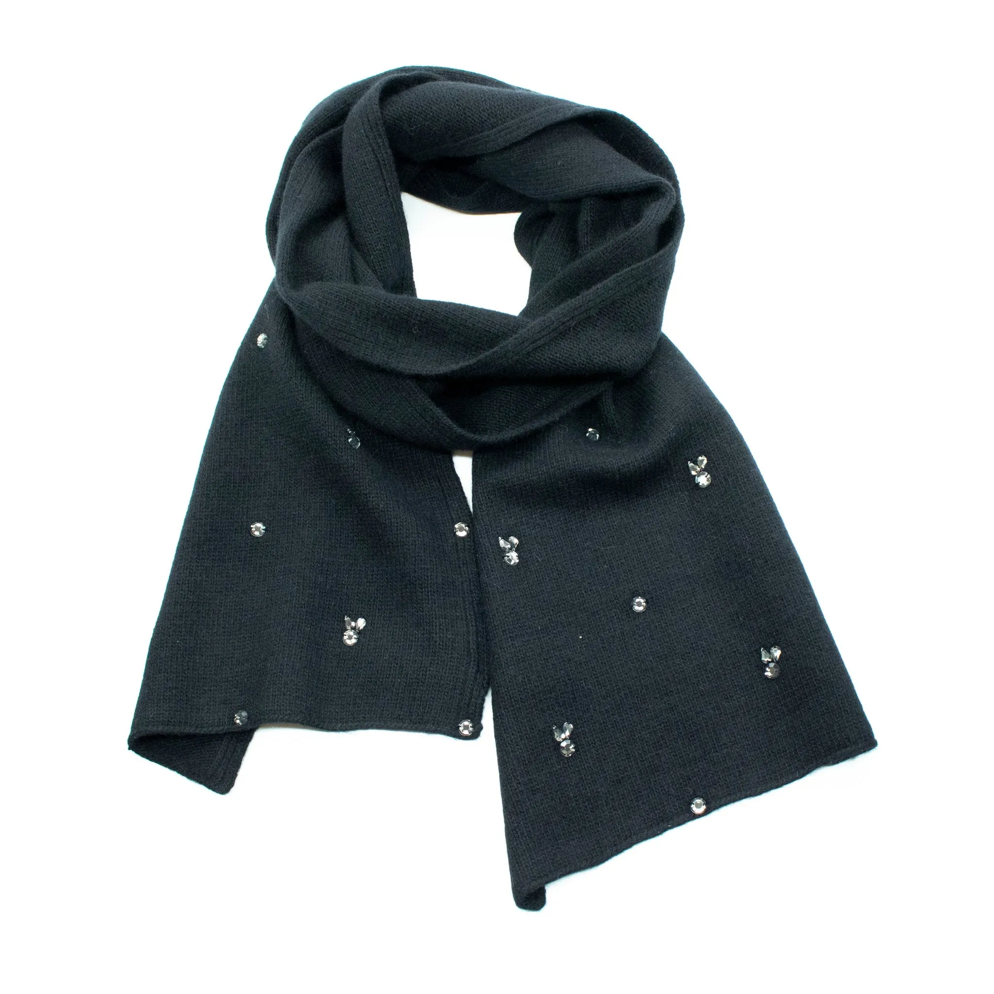 SCARF WITH STONES