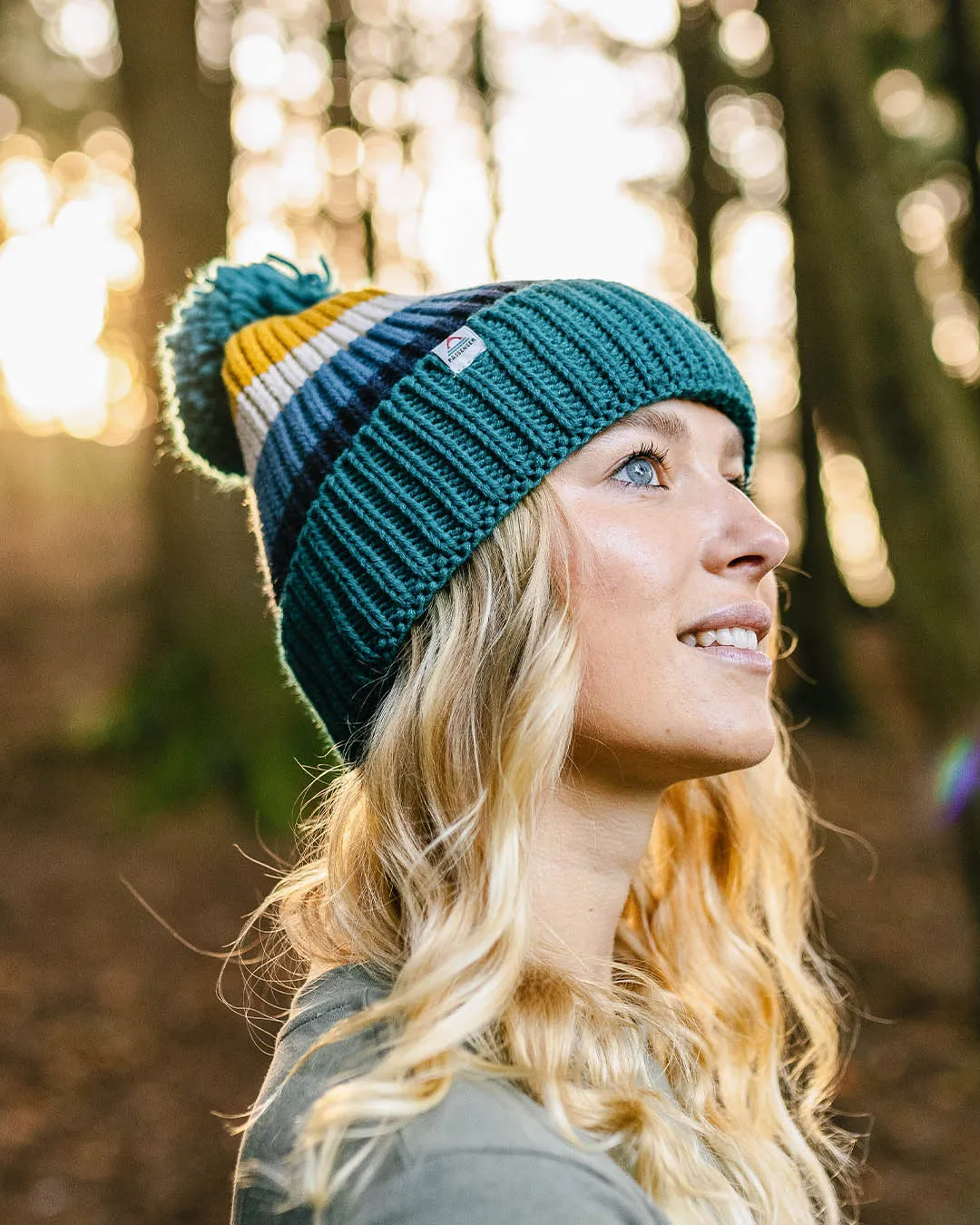 Summit Bobble Hat - Blue Coral