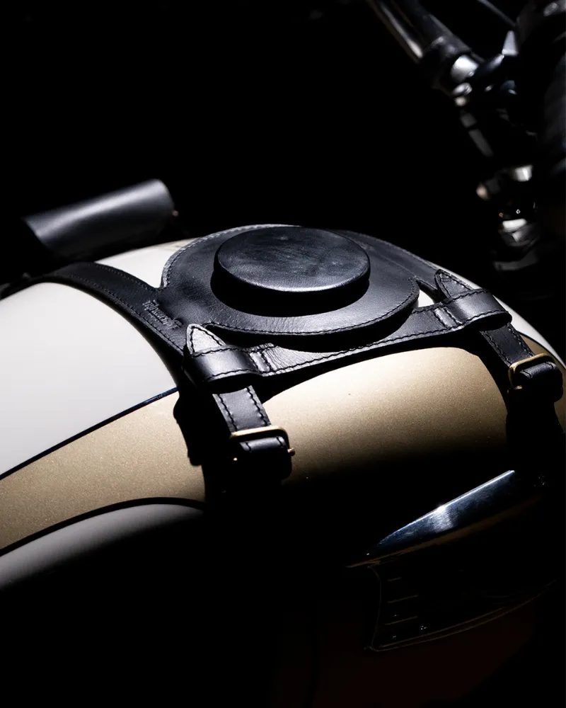 tank strap right side fuel inlet