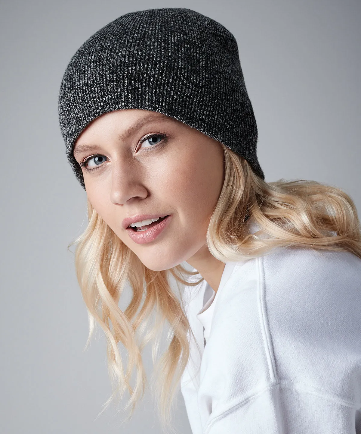Two-tone pull-on beanie | Bottle Green