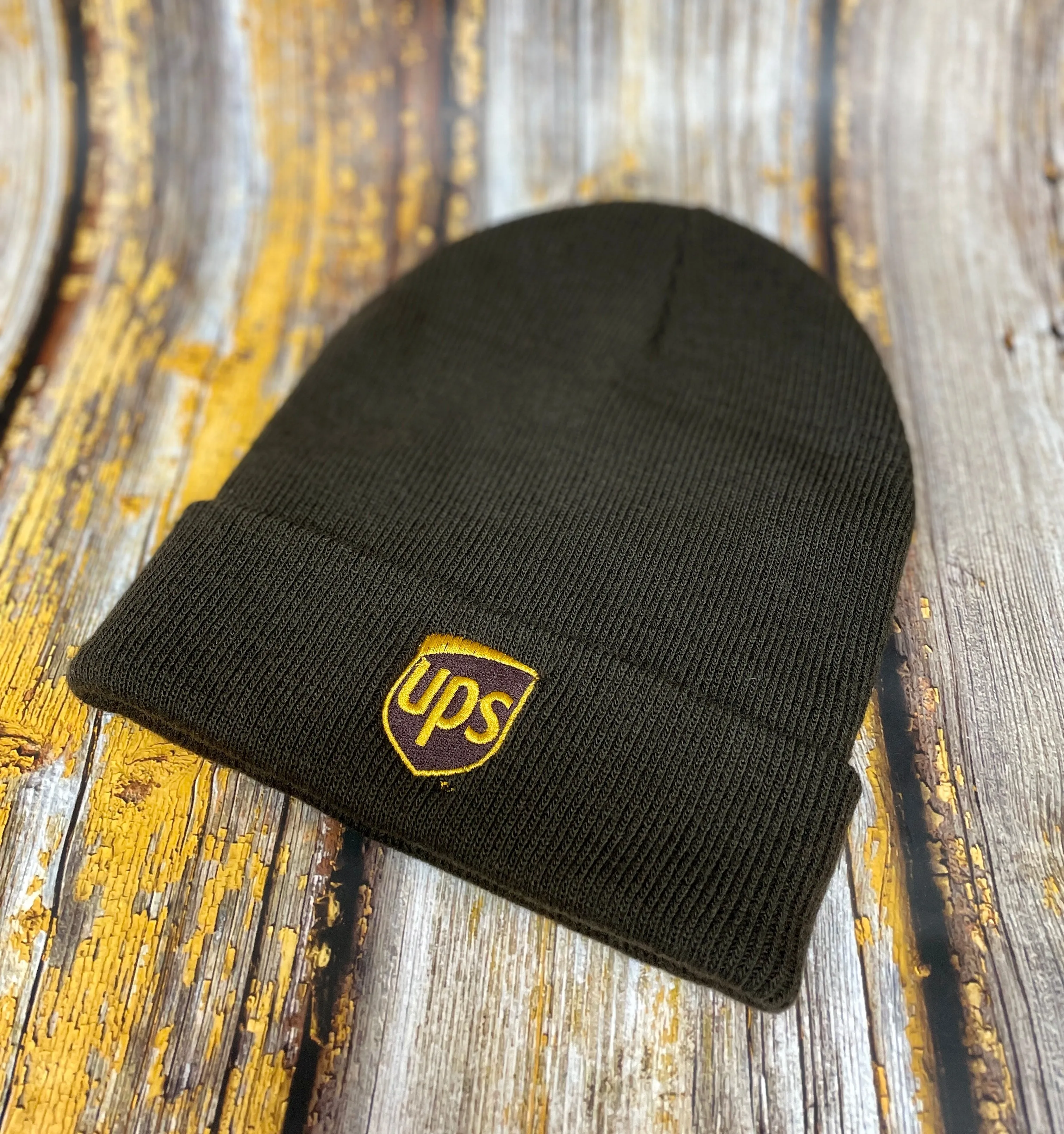 UPS - Beanie with Cuff