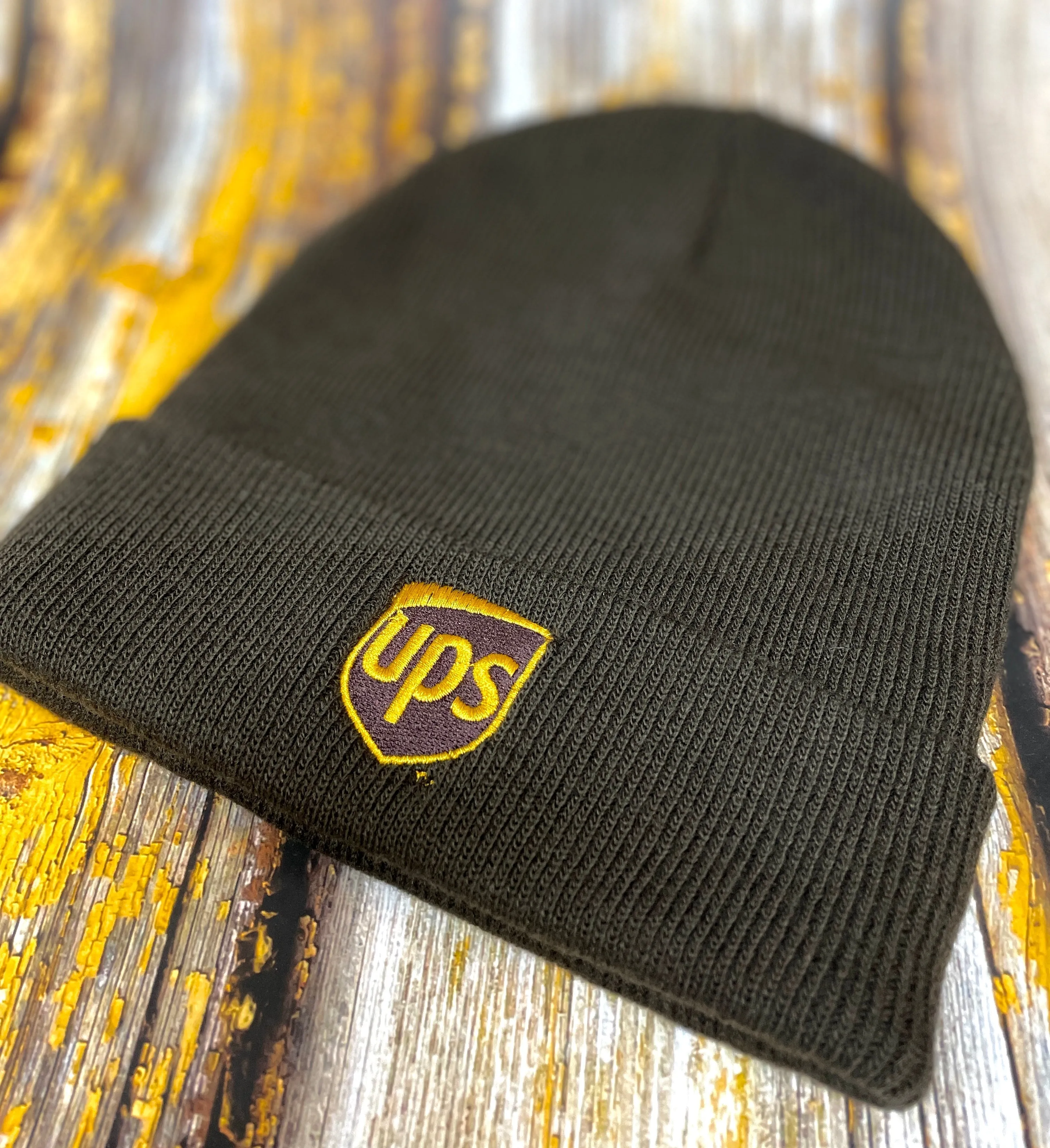 UPS - Beanie with Cuff